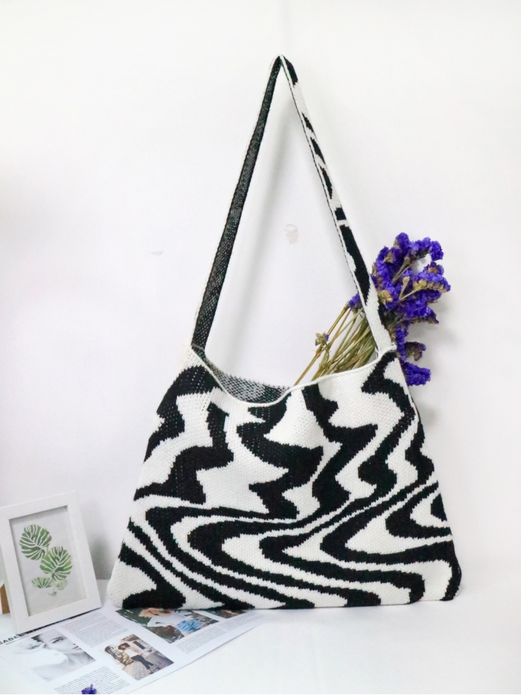 Casual Black And White Ripple Tote Bag For Women