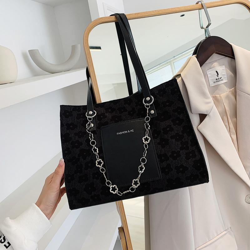Korean Style Fashion Chain Flowers Hasp Tote Bag