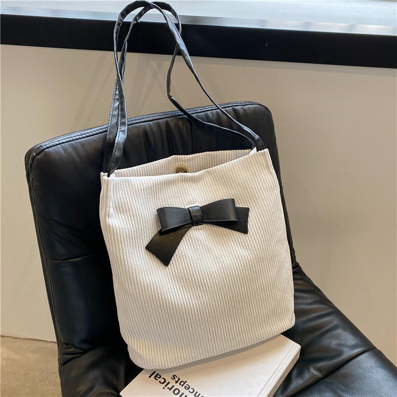 Fashion Cute Bow Tie Patch Street Tote Bags For Ladies Fashion Cute Bow Tie Patch Street Tote Bags For Ladies