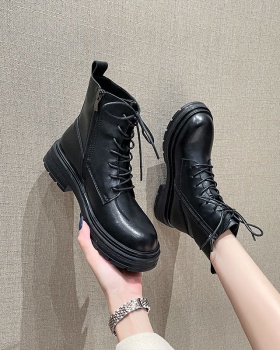 Black boots before lacing martin boots for women