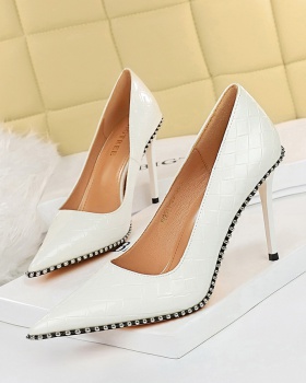 Retro shoes chain high-heeled shoes for women